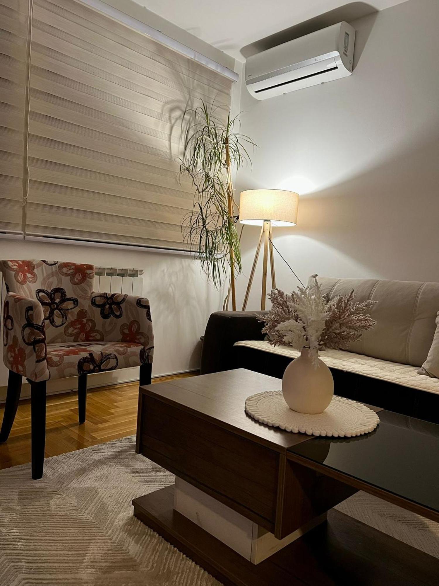 Apartman Manja Lukavica Exterior foto